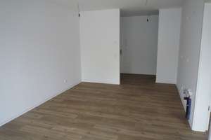 Wohnung ohne WBS – Forster Str. 3, 12627 Hellersdorf, Berlin – Vorschaubild 2