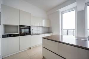 Moderne 4-Zimmer Wohnung mit Panorama-Terrasse – Die vollständige Adresse der Immobilie erhältst du vom Anbieter., 50968 Bayenthal, Köln – Vorschaubild 3