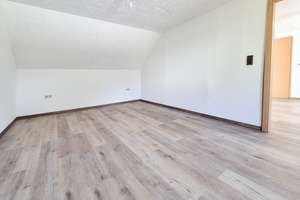 Exklusiv & Kernsaniert | 5 ZKB | 90 qm | GästeWC | Garten | Terrasse | Großer Keller | Garage auf W. – Die vollständige Adresse der Immobilie erhältst du vom Anbieter., 66903 Altenkirchen – Vorschaubild 20