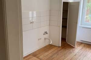 Einzugsbereit: Helle 2-Zimmer-Wohnung mit Balkon! (leichte Renovierungsarbeiten erforderlich) – Kattowitzer Weg 9, 22049 Dulsberg, Hamburg – Vorschaubild 3