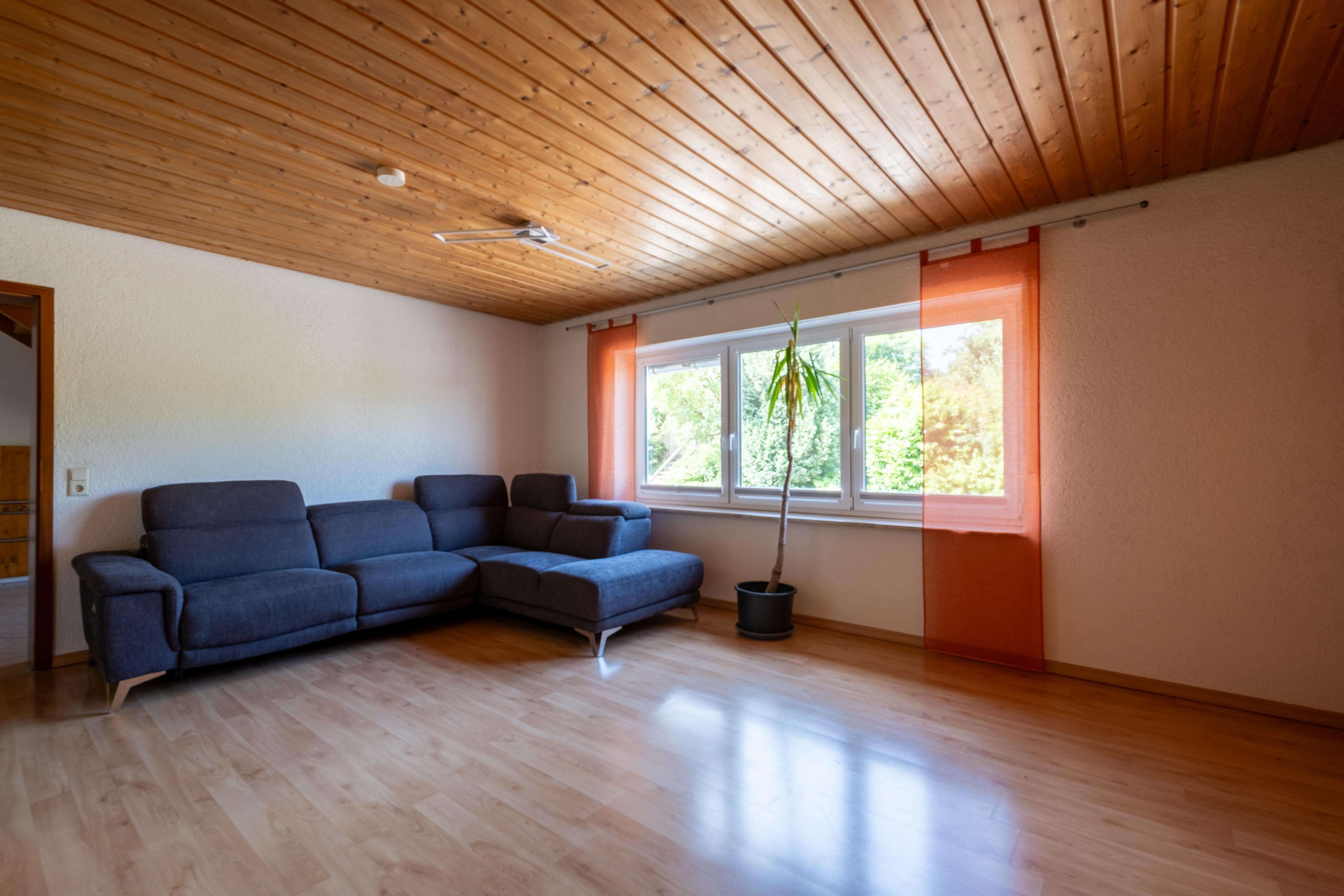 Immobilie in Fronreute - Attraktives Landhaus mit vielen Möglichkeiten – Perfekt für Eigennutzer und Kapitalanleger  - Bild 11