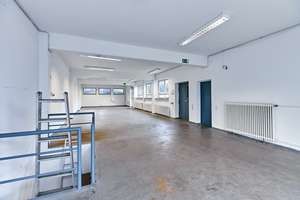 Solides Gebäude-Ensemble aus Wohnhaus und Geschäftshaus – Die vollständige Adresse der Immobilie erhältst du vom Anbieter., 42857 Reinshagen, Remscheid – Vorschaubild 9
