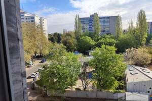 ""attraktive Drei-Zimmer-Wohnung mit Blick im beliebten Stadtteil Frankfurt/Preungesheim" – Die vollständige Adresse der Immobilie erhältst du vom Anbieter., 60435 Eckenheim, Frankfurt am Main – Vorschaubild 3