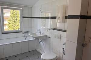 Aufzug! Lichtdurchflutete Dachgeschosswohnung mit Balkon und Fußbodenheizung; zentral jedoch ruhig – Bleichstr. 17, 42651 Solingen-Mitte, Solingen – Vorschaubild 16
