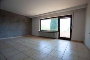 Großes und gepflegtes Haus mit drei Wohneinheiten - ideal für Familie, Generationen oder Vermietung – Die vollständige Adresse der Immobilie erhältst du vom Anbieter., 71334 Waiblingen – Vorschaubild 9