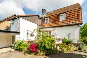 Handwerkertraum mit Potenzial – Sanierungsbedürftiges Einfamilienhaus mit Gewerbeeinheit in Lohmar! – Die vollständige Adresse der Immobilie erhältst du vom Anbieter., 53797 Lohmar – Vorschaubild 3