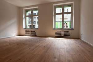 Mittendrin statt nur dabei! 3 Zimmer mit Altbaucharme und einer Terrasse in der Innenstadt – Marktstraße 94, 46045 Altstadt-Mitte, Oberhausen – Vorschaubild 2