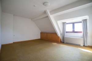 Großzügige Dachgeschosswohnung mit Balkon und Weitblick ins Grüne – Die vollständige Adresse der Immobilie erhältst du vom Anbieter., 52072 Richterich, Aachen – Vorschaubild 5