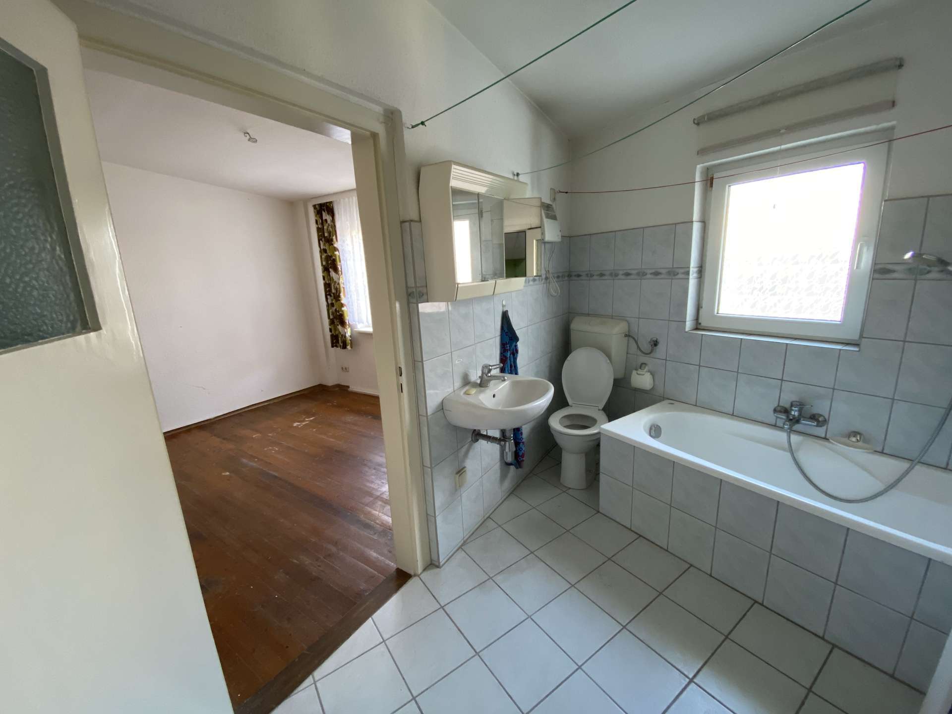 Immobilie in Groitzsch - Tolles Stadthaus mit Garage und Zufahrt - auch Generationswohnen möglich - in Groitzsch zu verkaufen - Bild 6