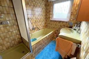 GENERATIONENHAUS! Freist. 3-Fam.-Haus! Sofort beziehbar! 2 Garagen! 2 Stellplätze! Beste Lage! – Die vollständige Adresse der Immobilie erhältst du vom Anbieter., 73257 Köngen – Vorschaubild 32