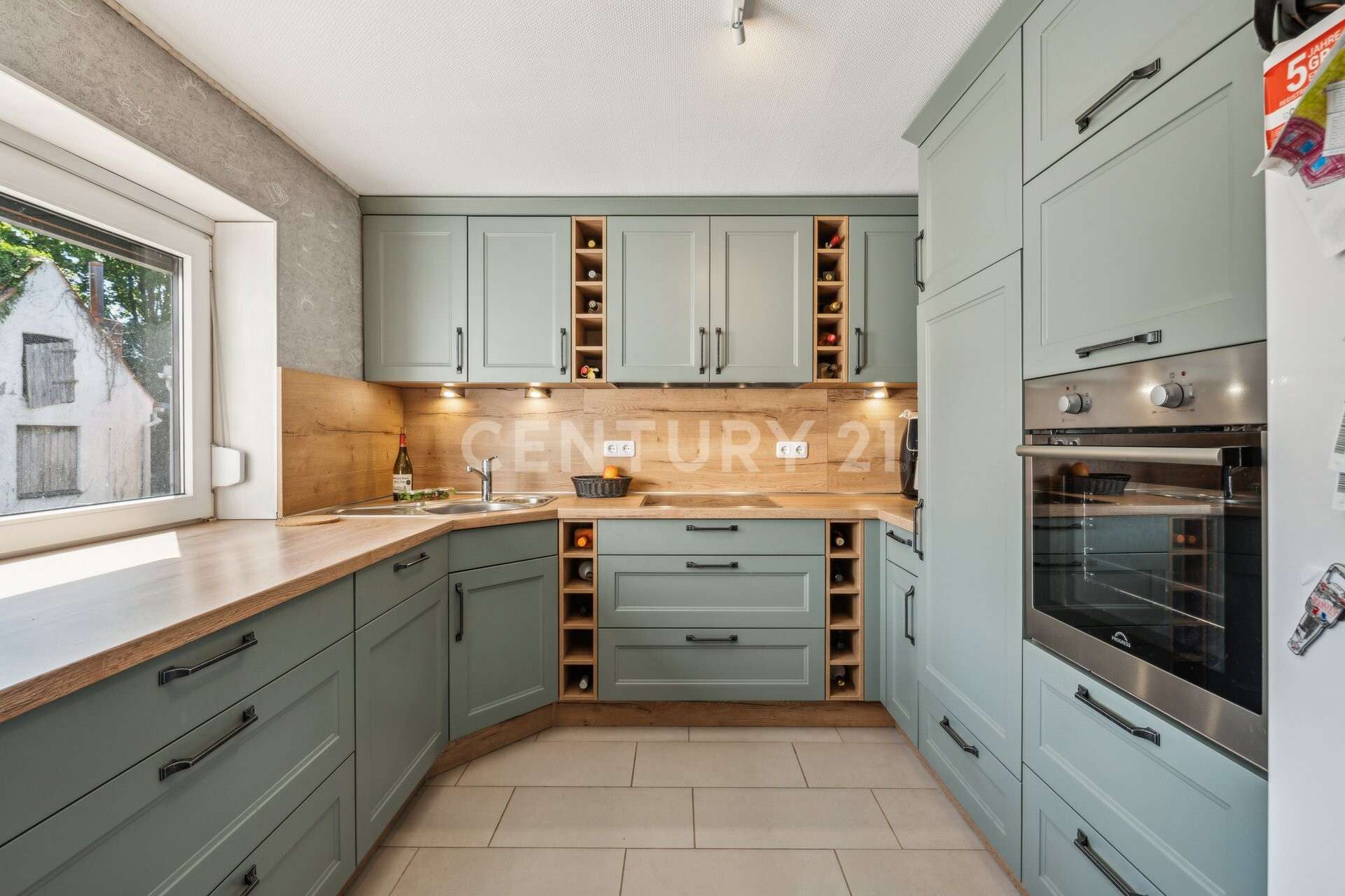 Immobilie in Hemmoor - Charmantes Reetdachhaus in Hemmoor - Bild 5