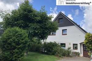 Einfamilienhaus mit Einliegerwohnung in Henstedt-Rhen - am Naturschutzgebiet! Courtagefrei! – Die vollständige Adresse der Immobilie erhältst du vom Anbieter., 24558 Henstedt-Ulzburg – Vorschaubild 1