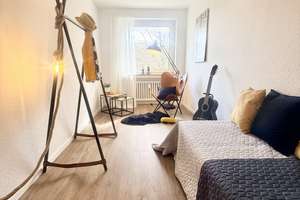 Für Jung & Alt: Bezugsfreie 4‑Zimmer‑Wohnung mit XL-Loggia * Tiefgarage *Aufzug *Energiekl. C *1. OG – Die vollständige Adresse der Immobilie erhältst du vom Anbieter., 40593 Urdenbach, Düsseldorf – Vorschaubild 9