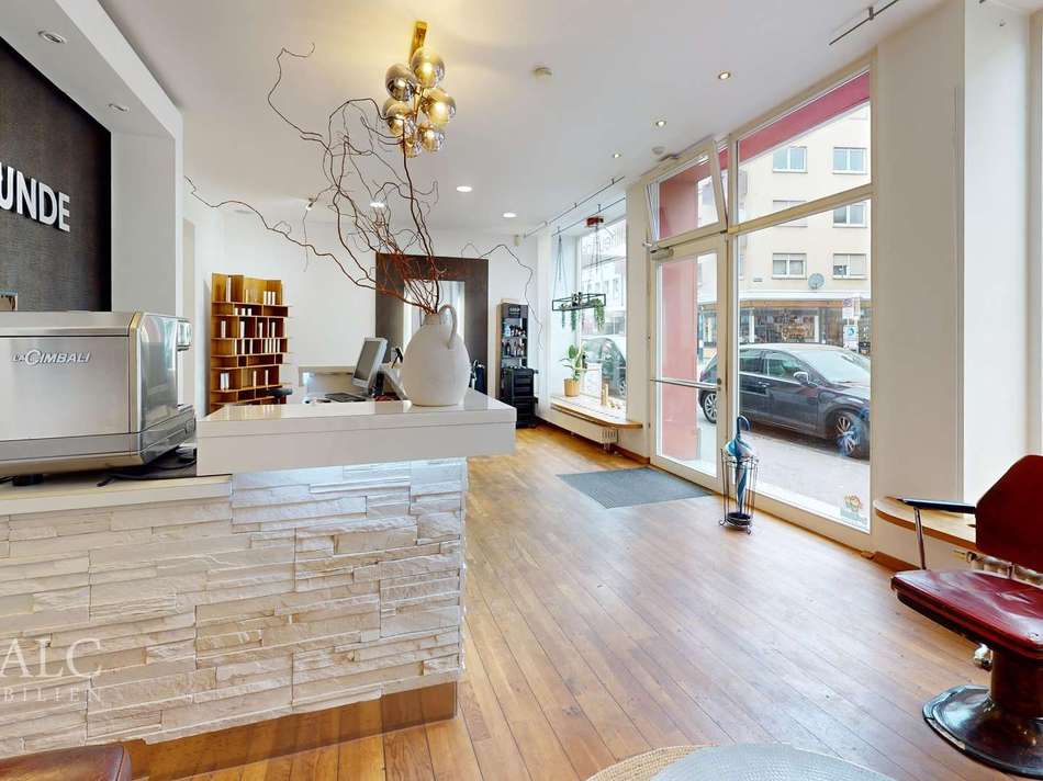 Vorderhaus - EG Friseursalon