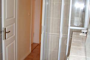 Gepflegte 2-Zimmer-Wohnung mit Einbauküche in einer ordentlichen und grünen Anlage – Auguste-Viktoria-Allee 63, 13403 Reinickendorf (Ortsteil), Berlin – Vorschaubild 8