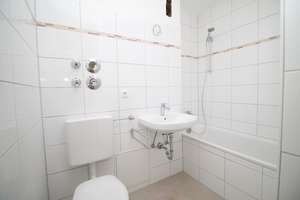 Erstbezug nach Sanierung - Sonnige 2-Zimmerwohnung mit Balkon – 81735 Neuperlach, München – Vorschaubild 8