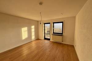 **Großzügiges renoviertes Einfamilienwohnhaus mit schönem Fernblick in attraktiver Wohnlage** – Die vollständige Adresse der Immobilie erhältst du vom Anbieter., 63571 Gelnhausen – Vorschaubild 13