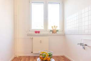 NEU sanierte Erdgeschosswohnung mit Tageslichtbad – Yorckstr. 38c, 9130 Yorckgebiet, Chemnitz – Vorschaubild 1