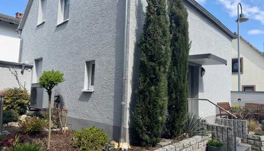 Bild von Lichtdurchflutetes, charmantes Einfamilienhaus mit Charakter in Bodenheim – liebevoll saniert 2018