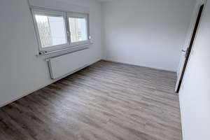 2-Zimmerwohnung in Weidenau mit Balkon und Aufzug – Hans-Thoma-Weg 2, 57076 Weidenau, Siegen – Vorschaubild 4