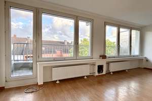 Agnesviertel Dachterrassen Appartement, teilmöbliert inkl. Küche, frisch renoviert – Bernhard Letterhaus Str. 47, 50670 Neustadt/Nord, Köln – Vorschaubild 2