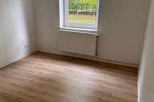 Attraktives Wohnen mit Balkon - 2-Zimmer Wohnung zum, 16.06! – Schillerstr. 97, 27570 Geestemünde, Bremerhaven – Vorschaubild 2