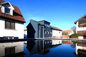 Mitten in Böblingen! Moderne Wohnoase mit ausgewählten Designdetails und sonniger Terrasse – Die vollständige Adresse der Immobilie erhältst du vom Anbieter., 71032 Böblingen – Vorschaubild 2