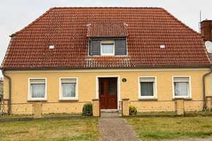 * * Blick auf die Burg Ziesar * * Wohnhaus * Innenhof * großes Gartengrundstück am Fließ * – Potsdam-Mittelmark (Kreis) – Vorschaubild 1