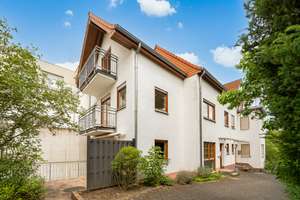 Moderne Doppelhaushäfte mit viel Platz für die große Familie