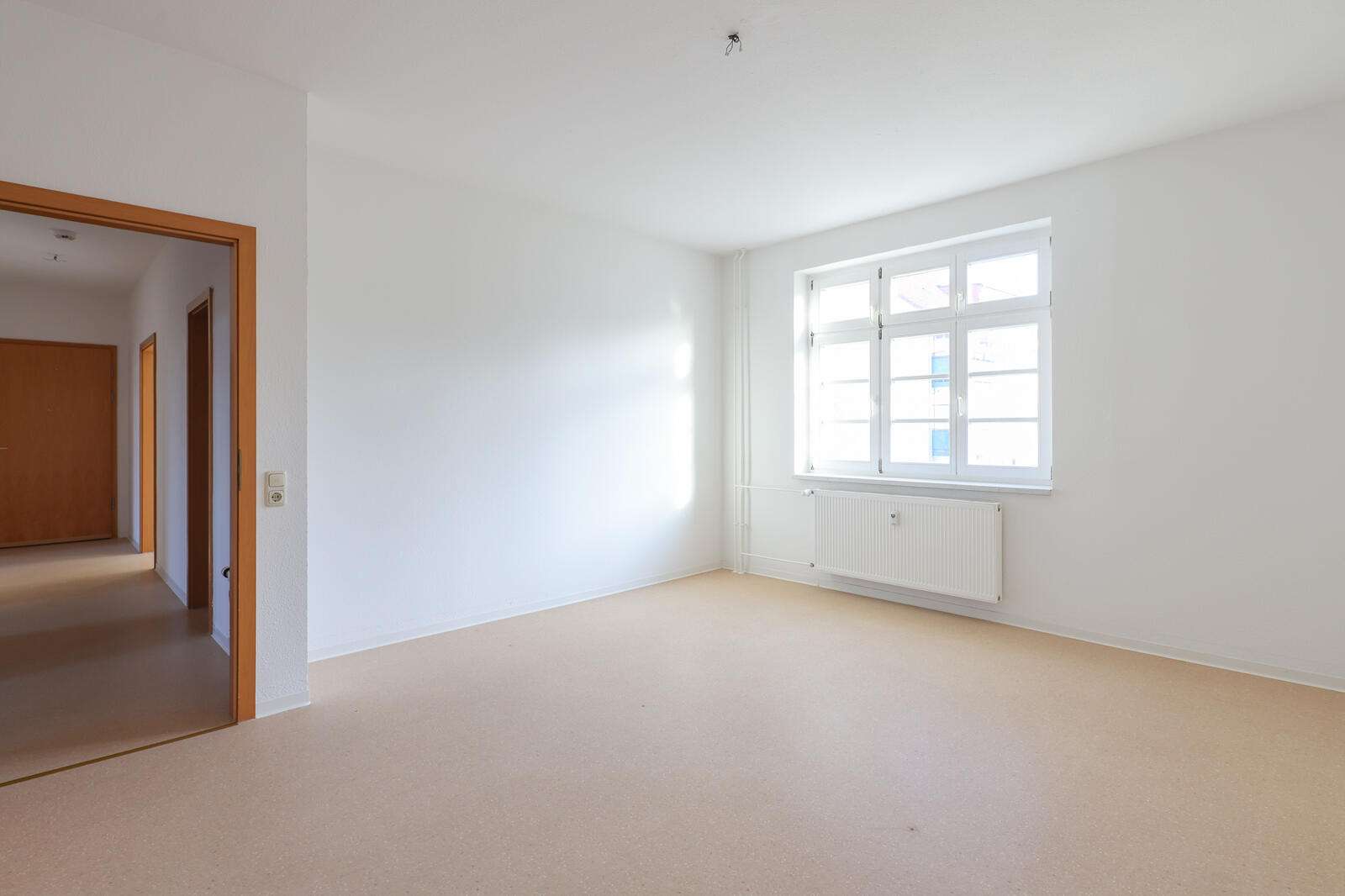 Immobilie in Lübben (Spreewald) - PROVISIONSFREI ! | 4-Zimmer ETW am Krankenhaus
98,16 m² | 1.OG | Balkon | denkmalgeschützter Altbau - Bild 6