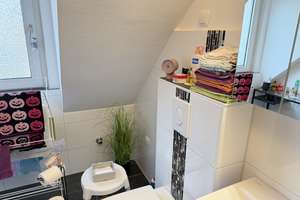 ESSEN-HUTTROP: GEMÜTLICHE, HELLE 3-ZIMMER-DG-WOHNUNG CA. 66 M² MIT TAGESLICHTBAD – Die vollständige Adresse der Immobilie erhältst du vom Anbieter., 45136 Huttrop, Essen – Vorschaubild 8