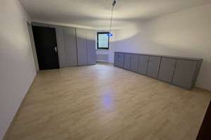 Großzügiger Bungalow mit Garten in ruhiger und gepflegter Wohnlage – Die vollständige Adresse der Immobilie erhältst du vom Anbieter., 60488 Hausen, Frankfurt am Main – Vorschaubild 12