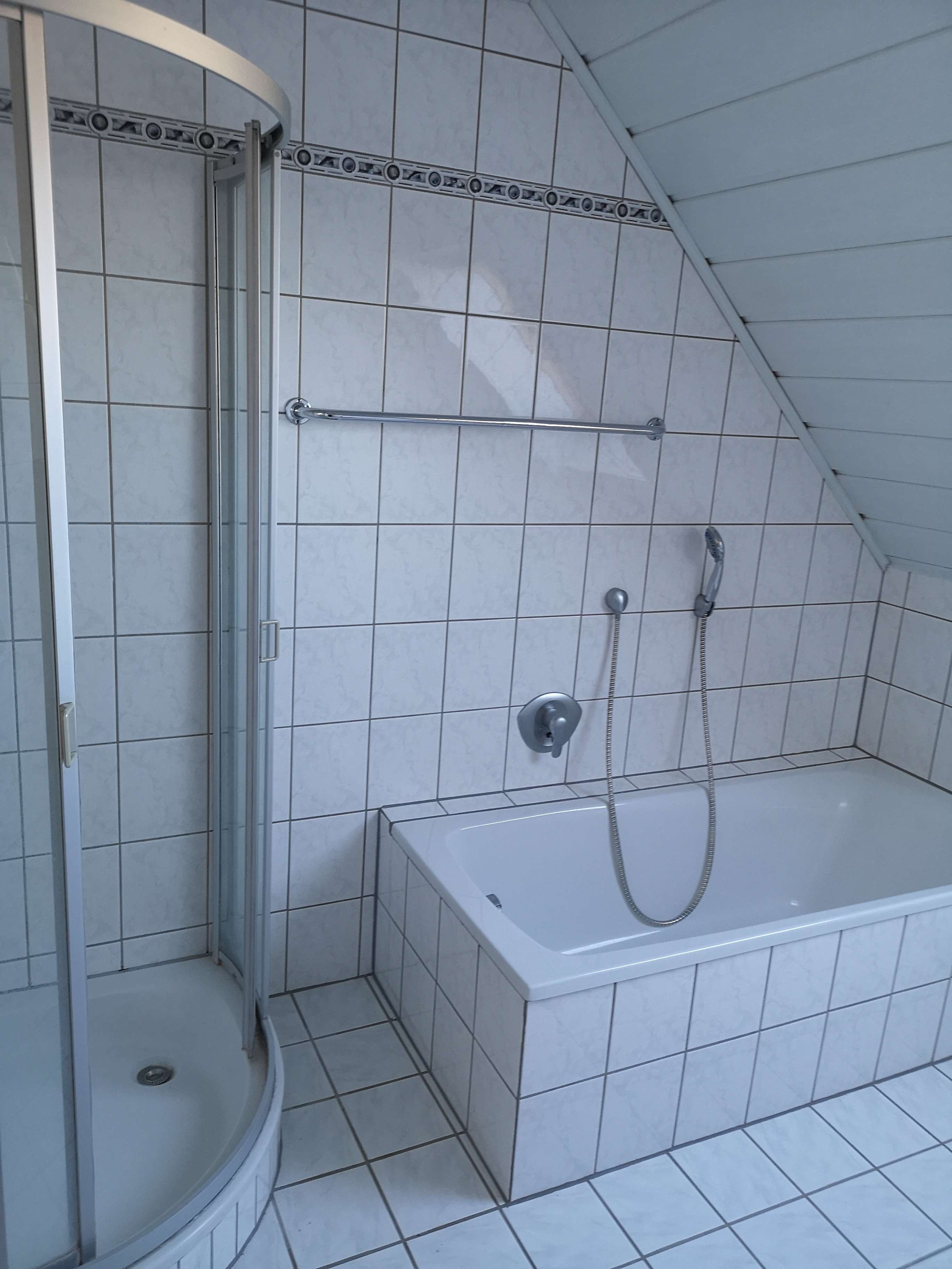 Immobilie in Asbach - Freistehendes gepflegtes Haus vielseitig nutzbar in Asbach - Bild 5