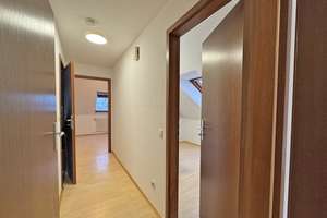 Platz für Familie und Mehrgenerationen Ein- bis Zweifamilienhaus – Die vollständige Adresse der Immobilie erhältst du vom Anbieter., 32457 Porta Westfalica – Vorschaubild 8