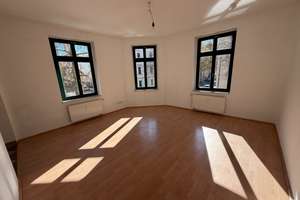 TOP 2 Raum Wohnung mit Laminat + EBK – Hedwigstraße 11, 4315 Neustadt-Neuschönefeld, Leipzig – Vorschaubild 1