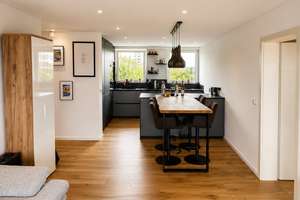 Exklusive, neuwertig sanierte 3-Zimmer-Wohnung mit Designerküche – direkt an Messe & UNI  – Saturnweg 13, 90471 Rangierbahnhof-Siedlung, Nürnberg – Vorschaubild 2