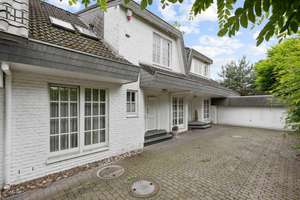 Exklusives, ganzes Doppelhaus (in bester Lage) – Die vollständige Adresse der Immobilie erhältst du vom Anbieter., 30657 Isernhagen-Süd, Hannover – Vorschaubild 2