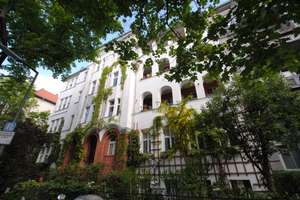 Wohnen in liebevoll saniertem Stuckaltbau in Ruhiglage Friedenau - sehenswert !!!  VB !!!!