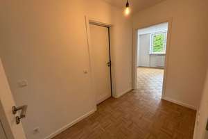 modernisierte 3-Zimmer-Wohnung mit zwei Balkonen in ruhiger Lage – Carl-Wery-Straße 12, 81739 Neuperlach, München – Vorschaubild 4