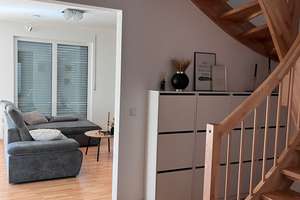 Modernes Wohnen in Ingolstadt: Helles Doppelhaus mit Garage – Sankt-Michael-Straße 11a, 85055 Etting, Ingolstadt – Vorschaubild 4