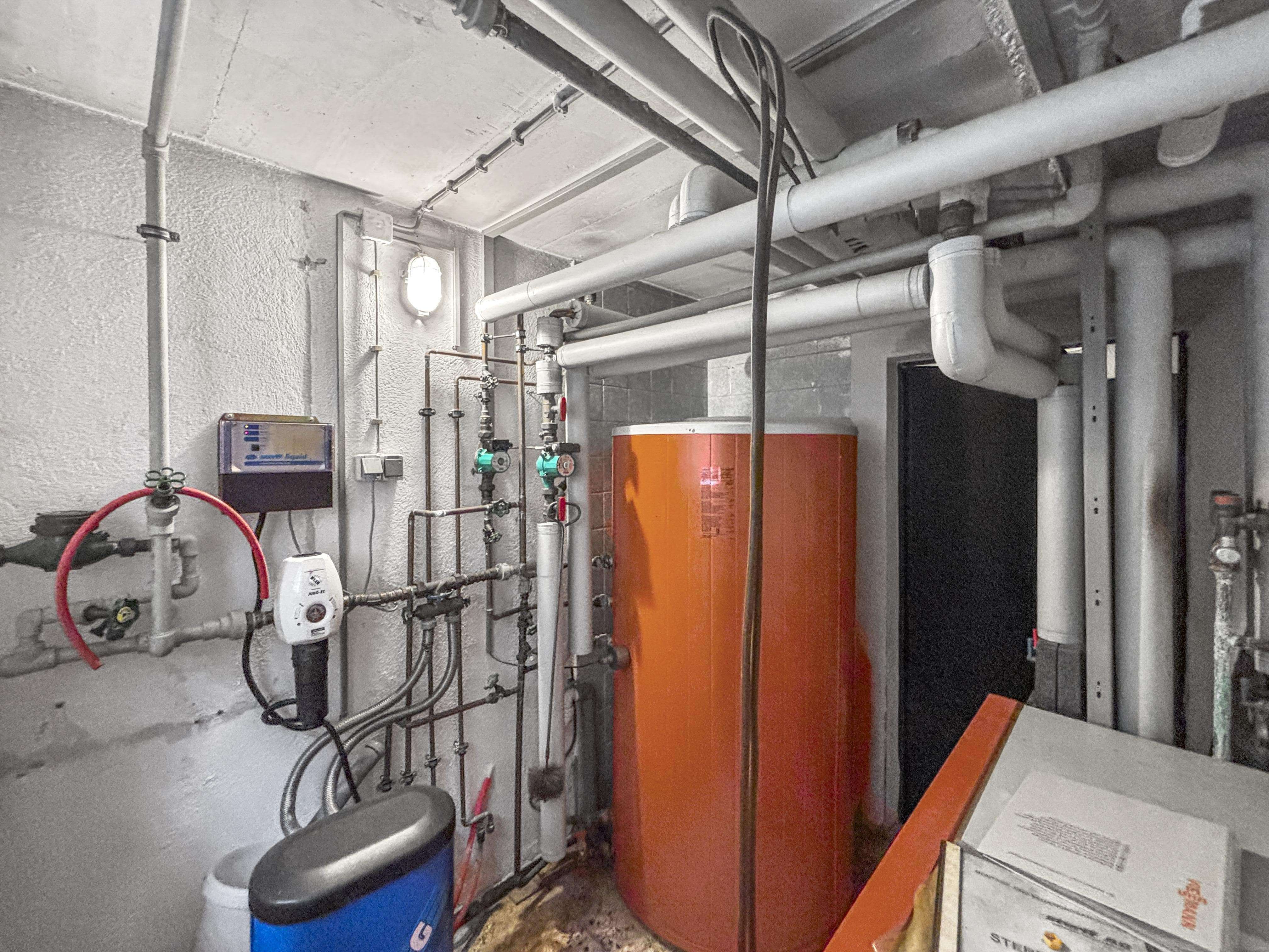 Immobilie in Sommerhausen - Ehemaliges Weingut - Wohnhaus und Nebengebäude in Sommerhausen - Bild 10