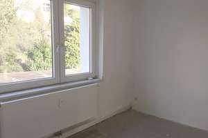Sonnenhelle und renovierte 3 Zimmer mit Südbalkon – Graf-Zeppelin-Str. 22, 45219 Kettwig, Essen – Vorschaubild 6