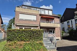 AC-Brand | exponierte, ruhige Wohnlage | Modernisierte 4-Zi-Wohnung (EG) mit Terrasse & Garage