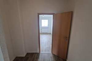 **FAMILIEN WILLKOMMEN**4-Zimmer-Wohnung // Balkon // Bad mit Wanne // 4.OG // ab sofort – Ringstraße 183, 4209 Grünau-Mitte, Leipzig – Vorschaubild 6