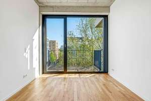 Architektur-Highlight am Mauerstreifen: Balkone, Sichtbeton, Privatsphäre & Weitblick – Die vollständige Adresse der Immobilie erhältst du vom Anbieter., 10435 Mitte (Ortsteil), Berlin – Vorschaubild 27