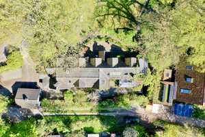 Hamburg - Wohldorf-Ohlstedt | Charmante Landhausvilla mit einem liebevollen Garten im Grünen – Hamburg – Vorschaubild 35