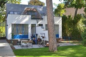 ++ GRÜNES KLEINOD + IM HERZEN VON SCHLACHTENSEE + GARTEN + DACHTERRASSE + TIEFGARAGE +  SANIERT ++ – Breisgauer Straße 45A, 14129 Zehlendorf, Berlin – Vorschaubild 4