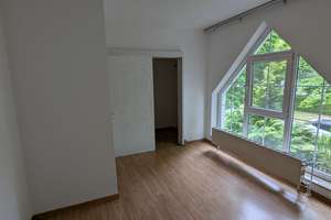 Freundliche 4-Zimmer-Doppelhaushälfte in Neuenhagen bei Berlin – Die vollständige Adresse der Immobilie erhältst du vom Anbieter., 15366 Neuenhagen bei Berlin – Vorschaubild 5