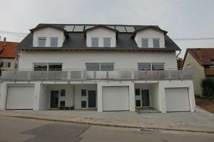 Modernes und familienfreundliches Reihenmittelhaus in ruhiger Lage von Nürtingen-Neckarhausen – Eifelstraße 18, 72622 Nürtingen – Vorschaubild 1