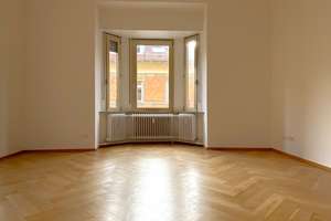 Singeltraum - NEU SANIERT - 2- Zimmerwohnung am Marienplatz (KEIN BALKON) – Die vollständige Adresse der Immobilie erhältst du vom Anbieter., 70178 Karlshöhe, Stuttgart – Vorschaubild 2